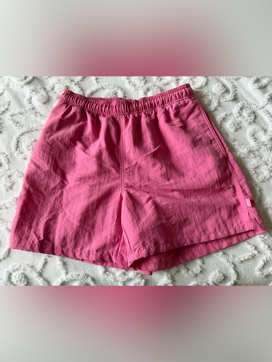 Aritzia Pants - Aritzia TNA Big Easy Nylon Shorts